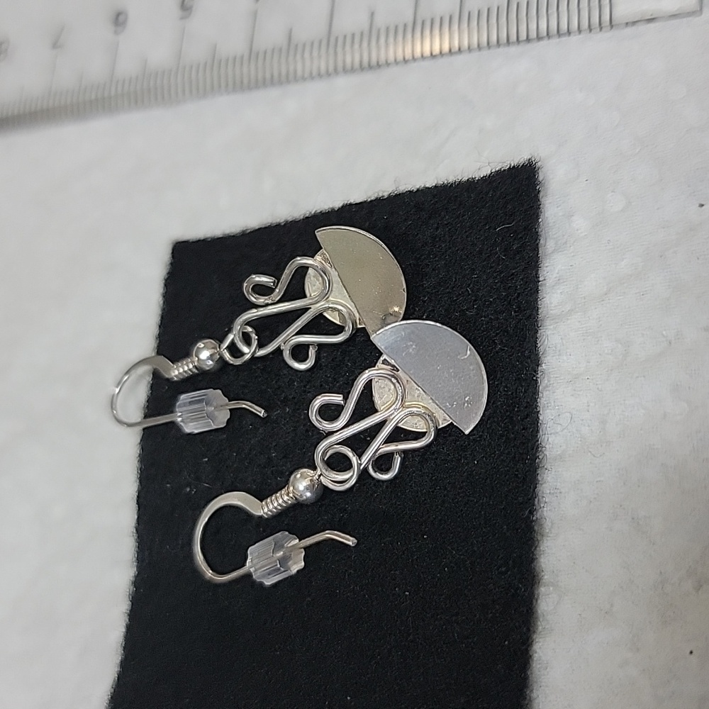 Handcrafted - Picture 3 of 3